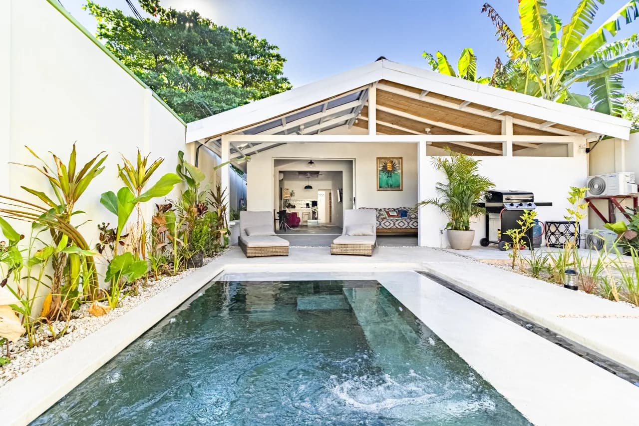 A welcoming Santa Teresa home with a private pool